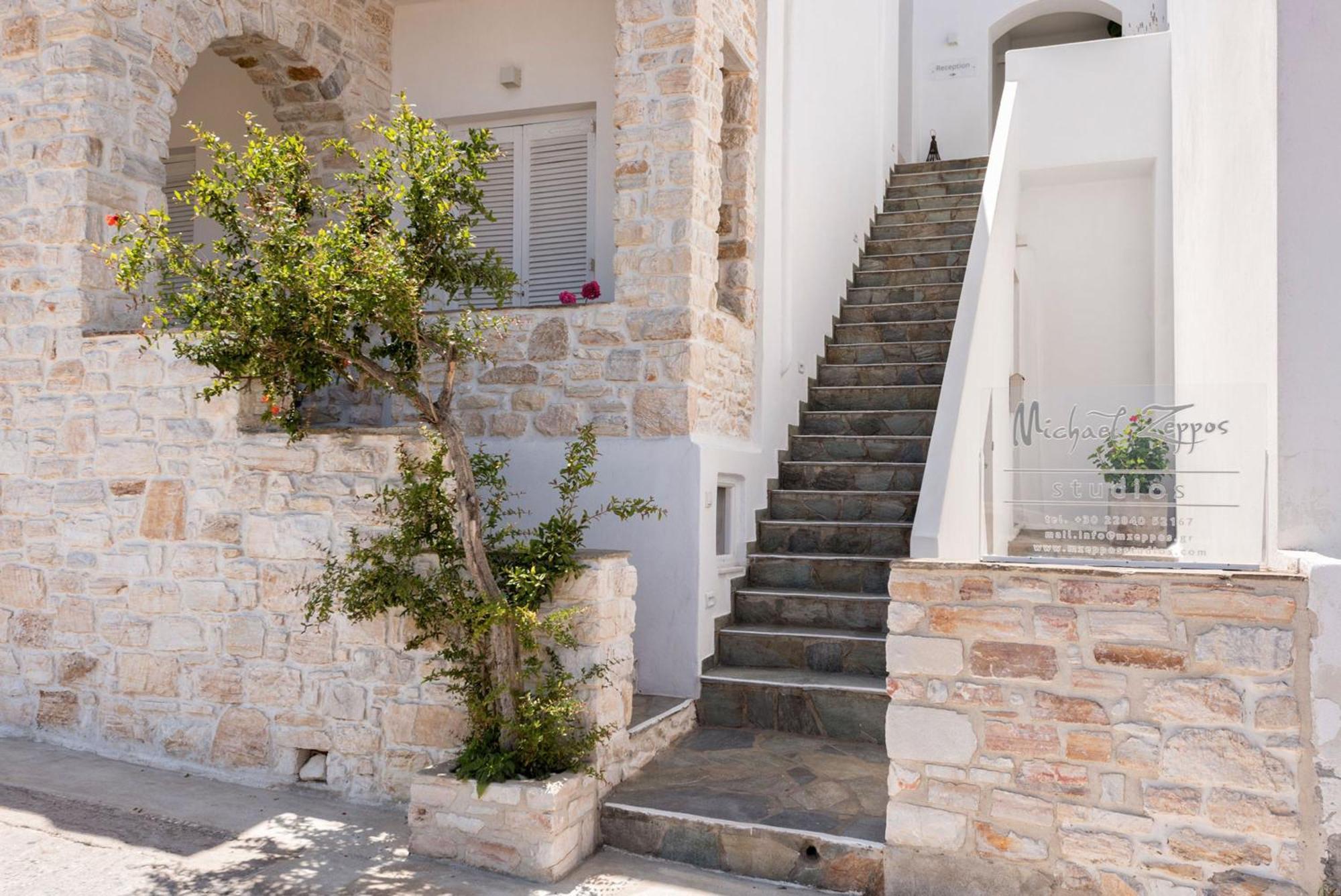 Michael Zeppos Studios Νάουσα Εξωτερικό φωτογραφία